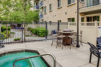 Year round spa/hot tub